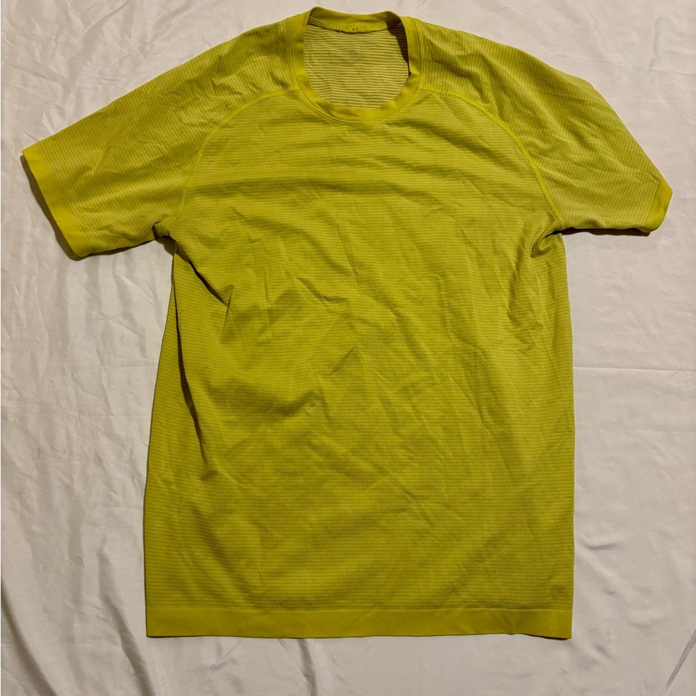 Men's Yellow license to train medium Lululemon shirt
